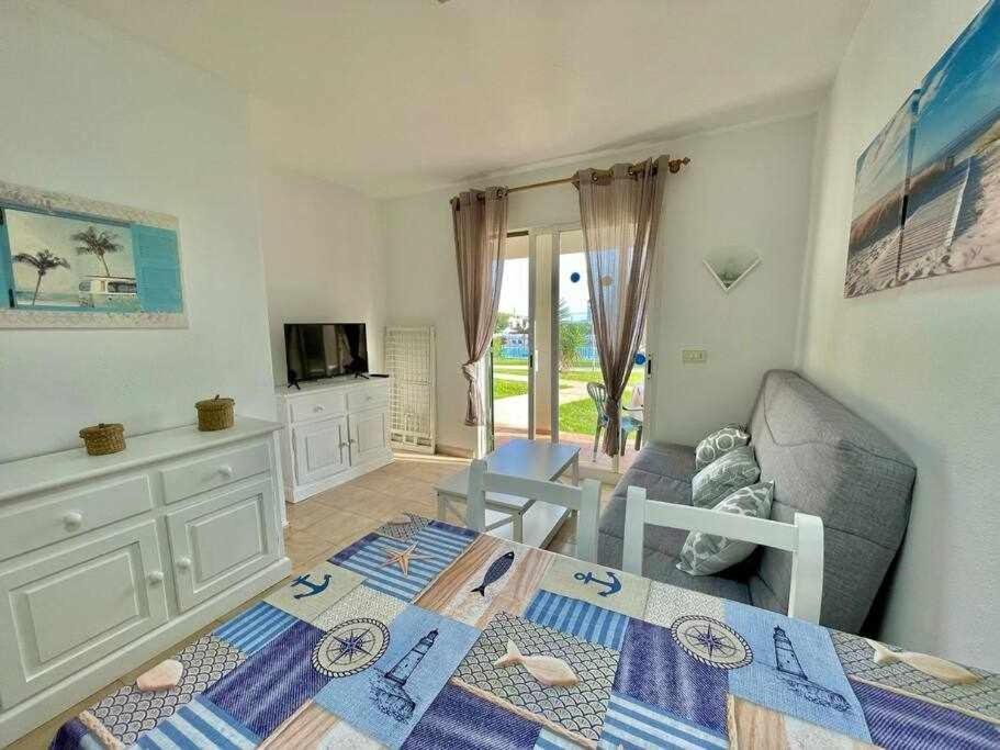Pura Vida Apartamento Con Piscina Cala'N Blanes  Exterior photo